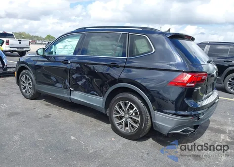 2019 Volkswagen Tiguan 2.0T Se/2.0T Sel/2.0T Sel R-Line/2.0T Sel R-Line Black из США, поврежденный, VIN 3VV3B7AX3KM129170